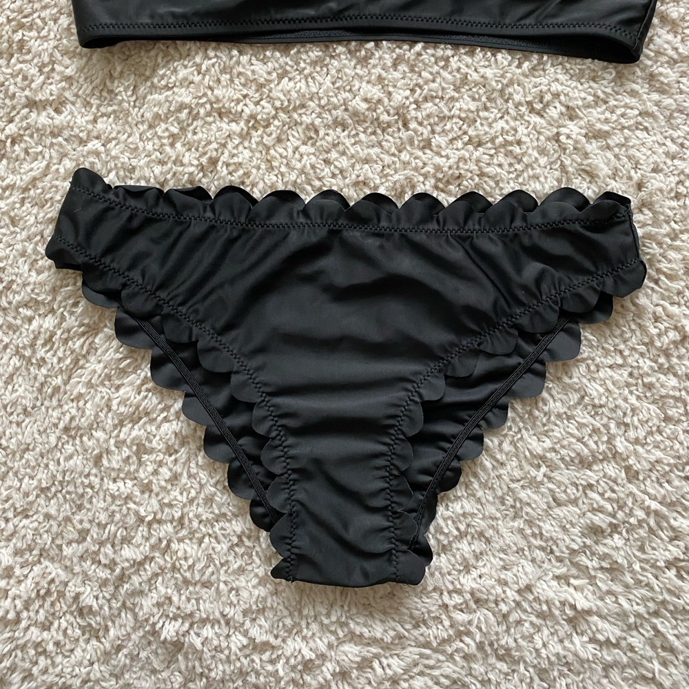 Scalloped Black Bikini - Picture 2 of 7